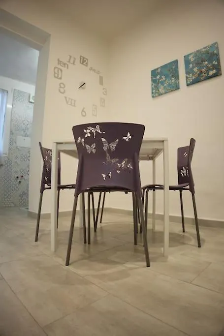 Apartamento Bari, Puglia. Centrale E Facile Da Raggiungere !!